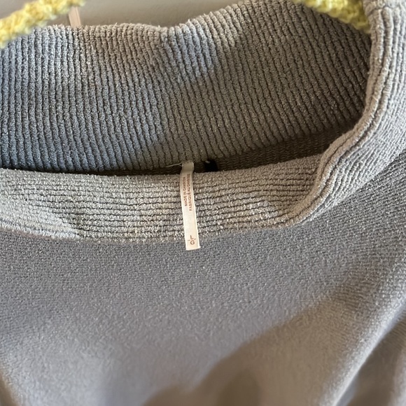 Free People OTTOMAN sweater, like new. - Picture 3 of 3